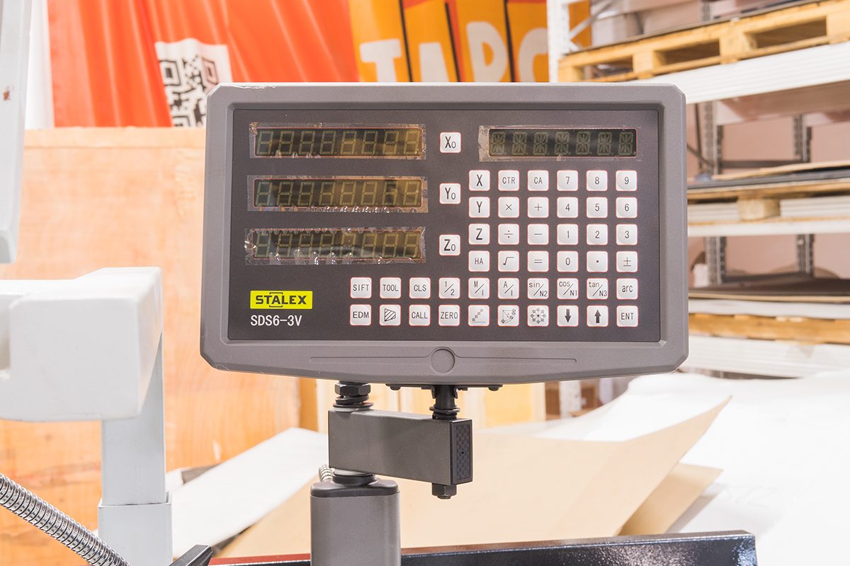 Станок токарно-винторезный Stalex C6256/1000