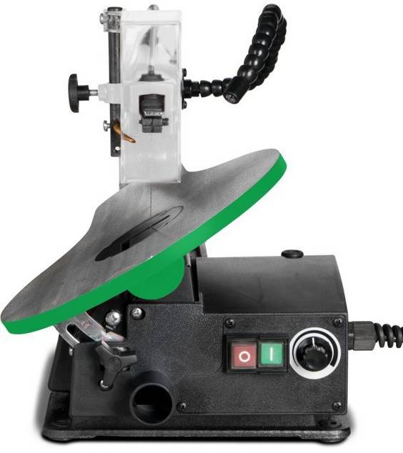 Гибкий светодиодный светильник для освещения рабочей зоны.