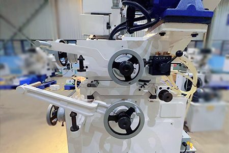 Высокоточный бесцентрово-шлифовальный станок Sterbrust FX-12S