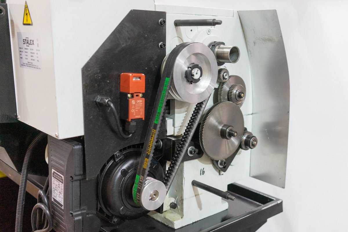 Станок токарный по металлу Stalex D280x650G