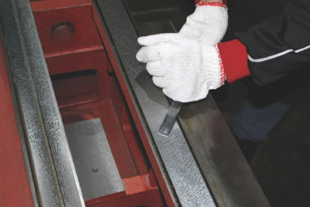 Высокоточный традиционный круглошлифовальный станок Sterbrust FX27-60