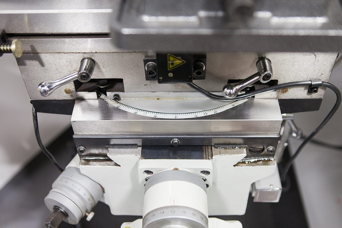 Вертикально-фрезерный станок Stalex BF60 Вертикально-фрезерный станок Stalex BF60