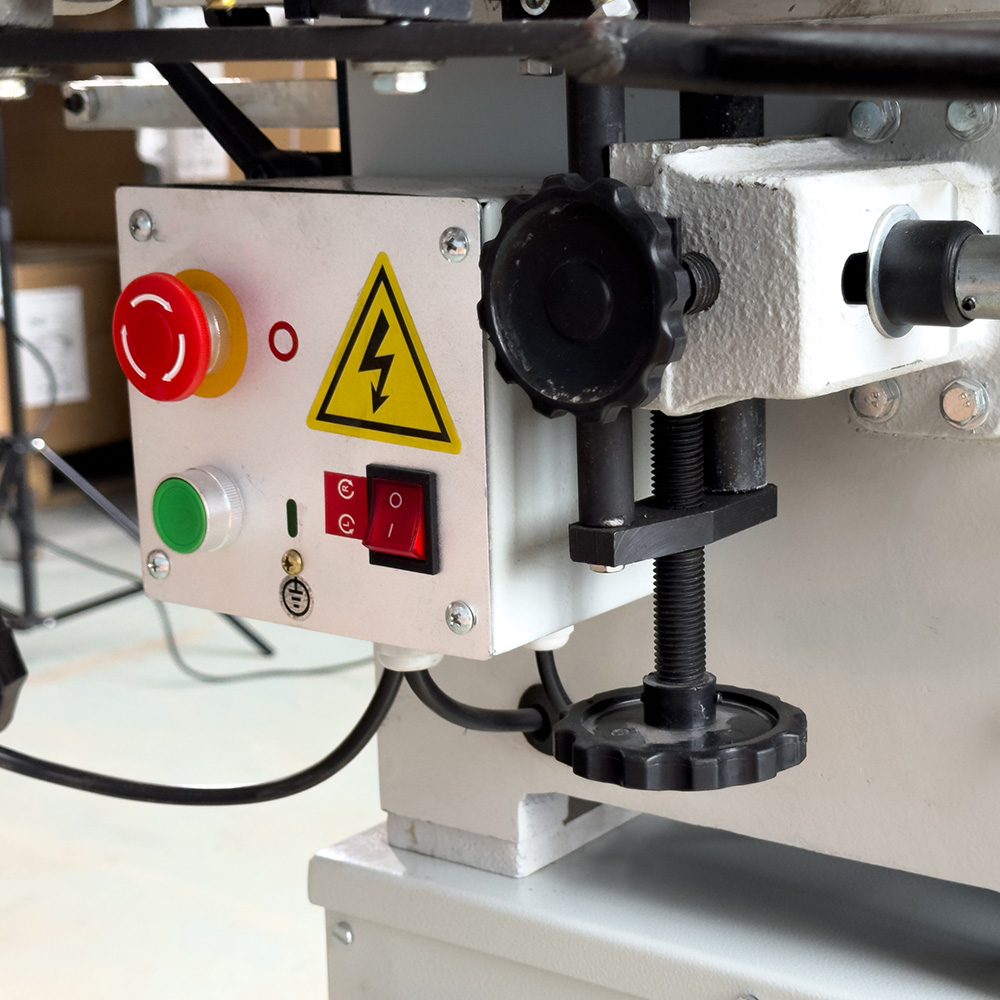 Комбинированный деревообрабатывающий станок Proma CWM-210-5/220 35210000 Комбинированный деревообрабатывающий станок Proma CWM-210-5/220 35210000