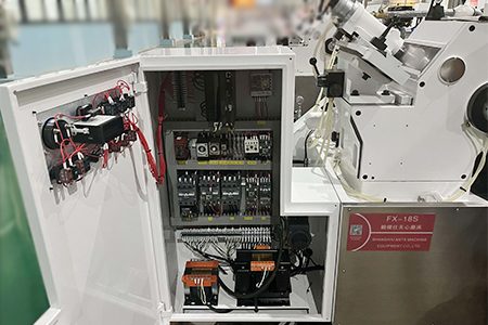 Высокоточный бесцентрово-шлифовальный станок Sterbrust FX-18S