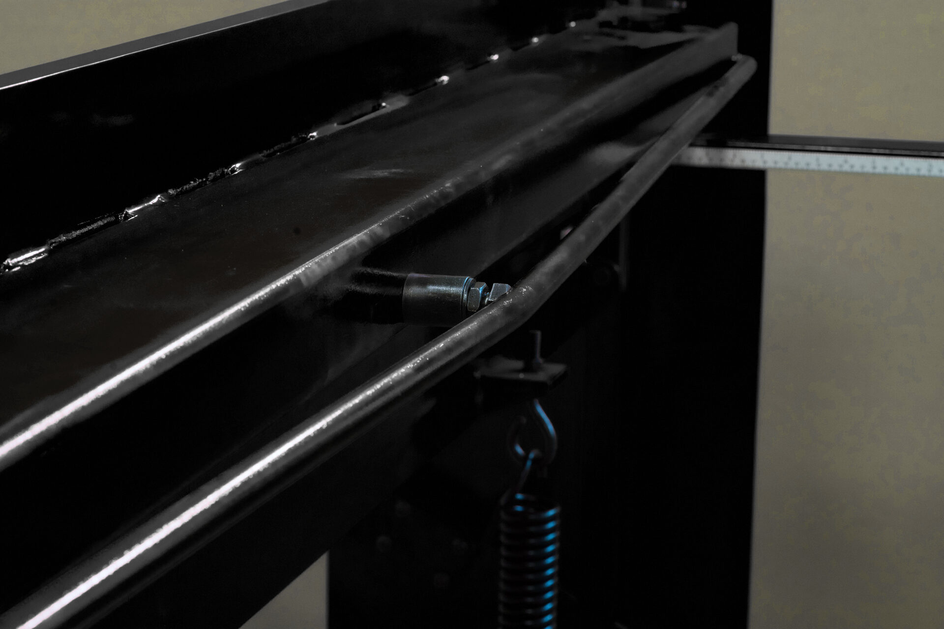 Гильотина ножная Stalex Q01-1.2x2500B Гильотина ножная Stalex Q01-1.2x2500B