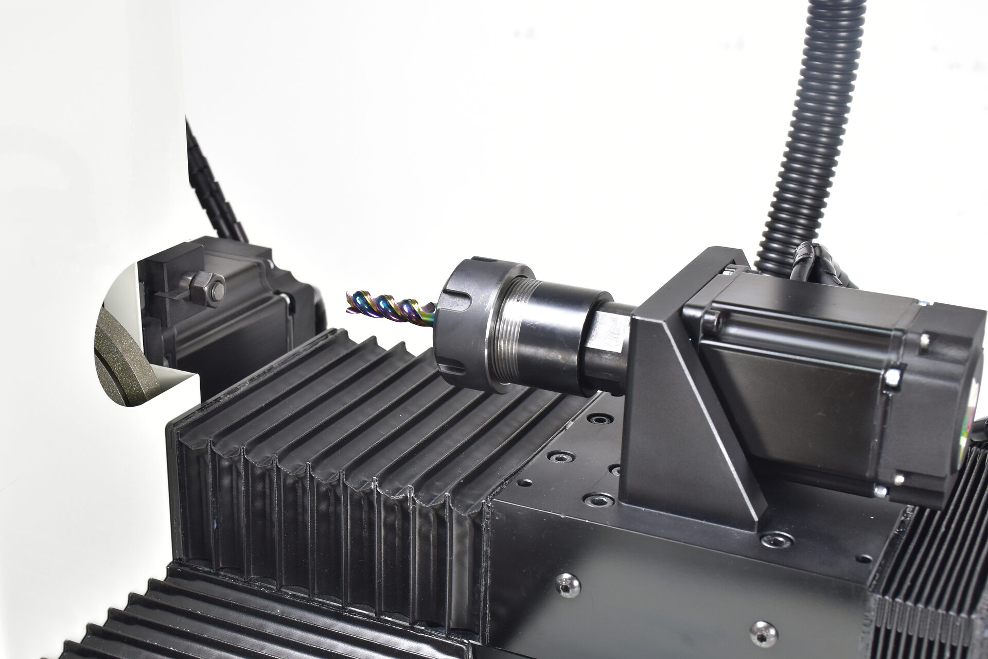 Станок с ЧПУ для заточки фрез и сверл Partner CN-20 PLUS Станок с ЧПУ для заточки фрез и сверл Partner CN-20 PLUS