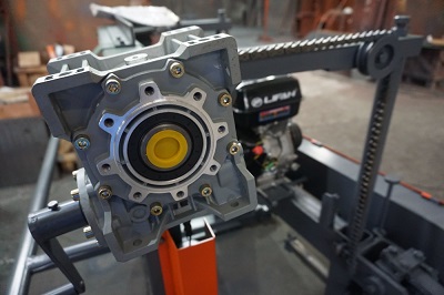 Ленточная пилорама бензиновая Триумф 700 (Lifan)