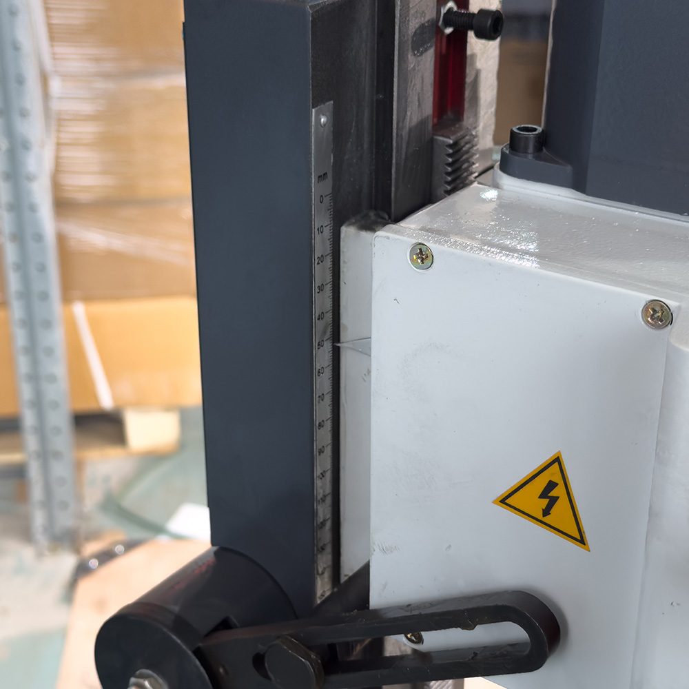 Фрезерный станок Proma FPV-25LP