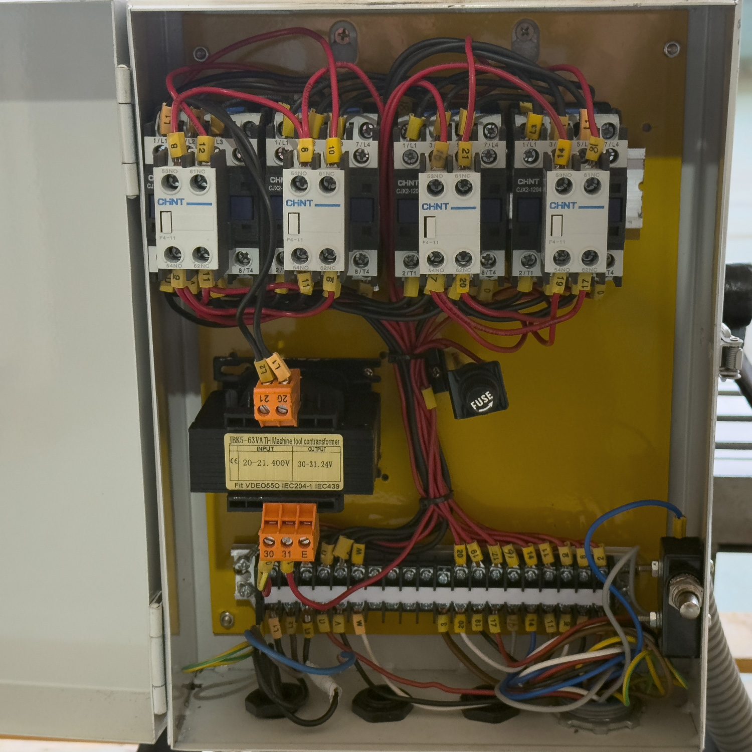 Вертикально-фрезерный станок Proma FP-48SP 25330048 Вертикально-фрезерный станок Proma FP-48SP 25330048