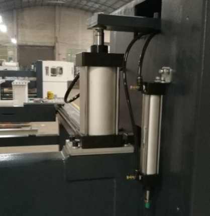 Панельная пила WoodTec SS 330