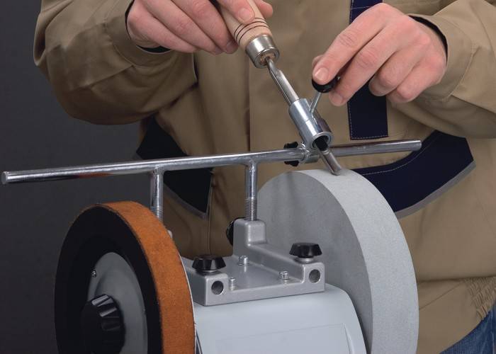 Приспособление для заточки полукруглых стамесок Optimum 5910021 Приспособление для заточки полукруглых стамесок Optimum 5910021