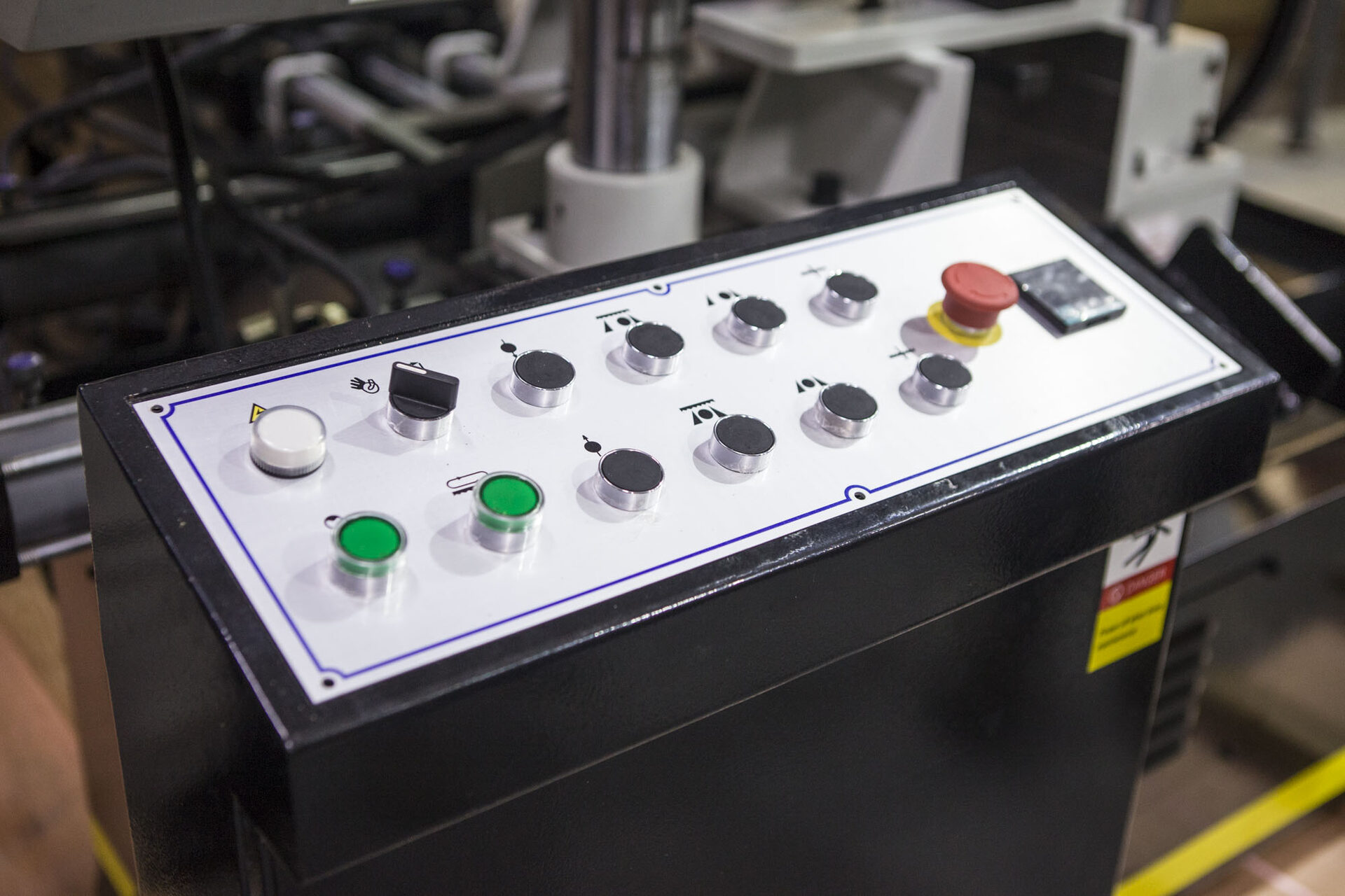 Ленточнопильный станок автоматический Stalex TBK-4228B