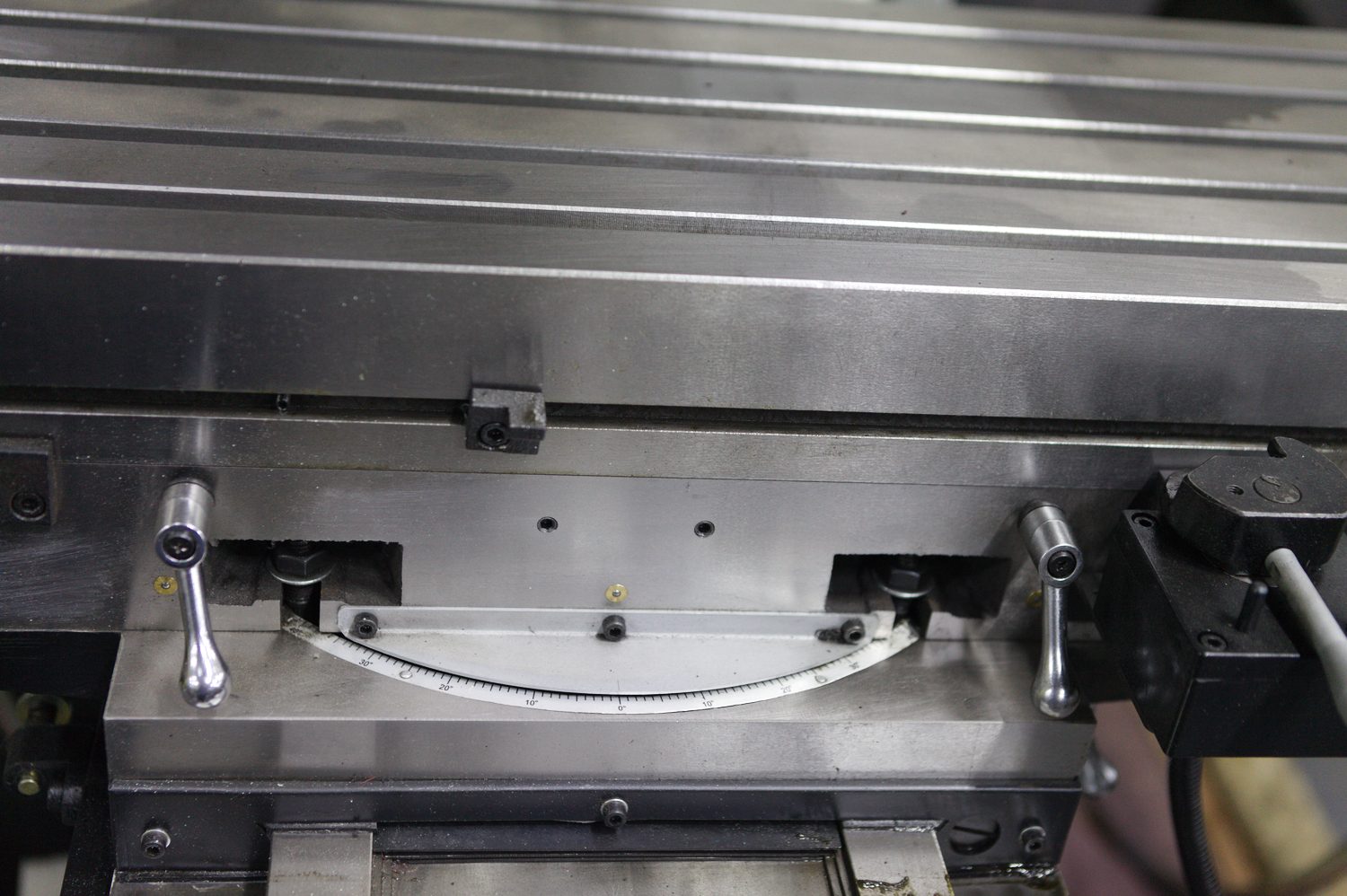 Универсально-фрезерный станок Stalex MUF65