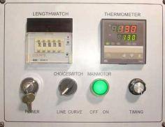 Пульт управления Эргономичный выносной пульт управления станком обеспечивает удобство эксплуатации