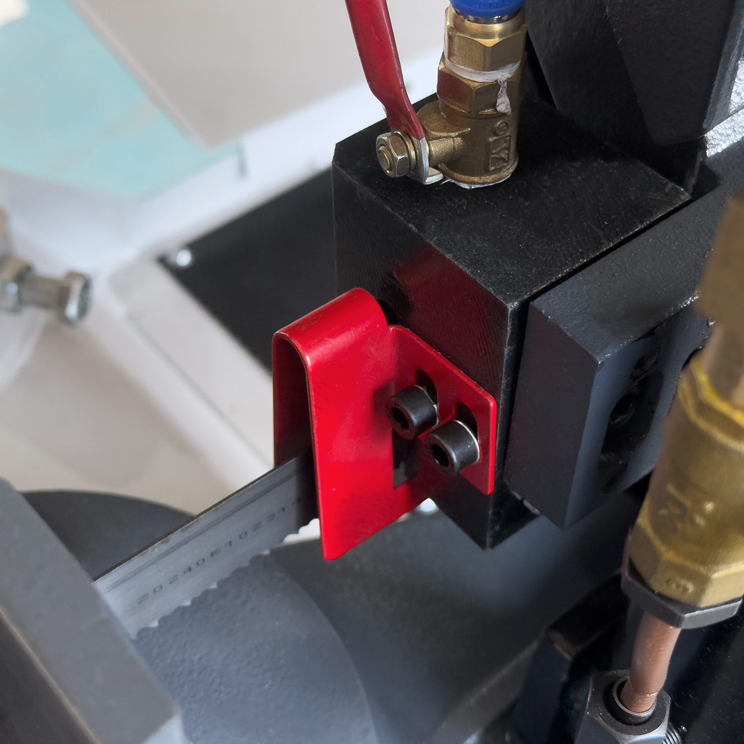 Ленточно-пильный станок по металлу Proma PPS-220H 25022004 Ленточно-пильный станок по металлу Proma PPS-220H 25022004