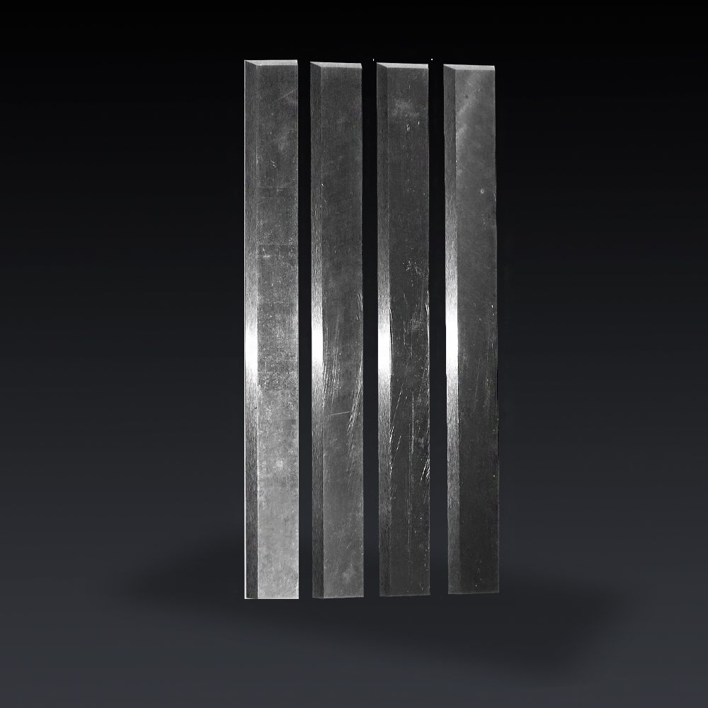 Комплект ножей для фуговального станка 200 мм Комплект ножей для фуговального станка 200 мм