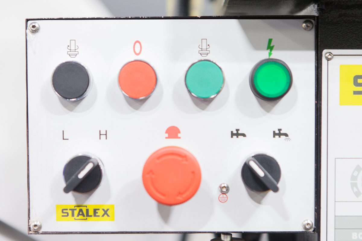 Вертикально-фрезерный станок Stalex BF60 Вертикально-фрезерный станок Stalex BF60