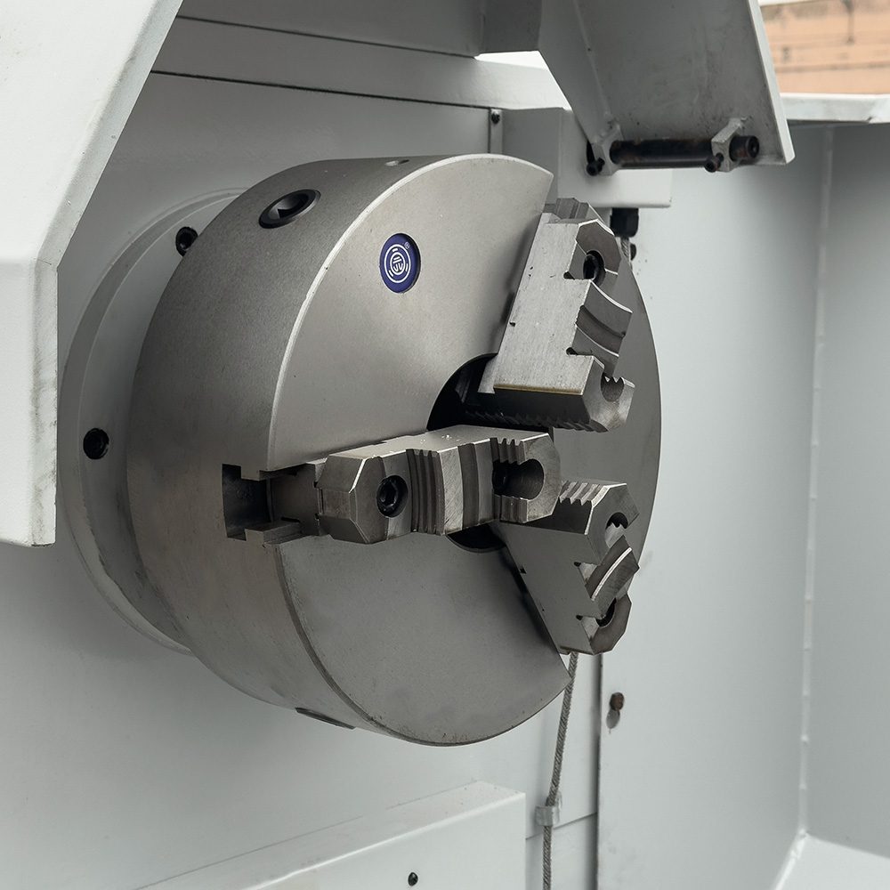 Универсальный токарный станок Proma SPV-1500/660 с УЦИ