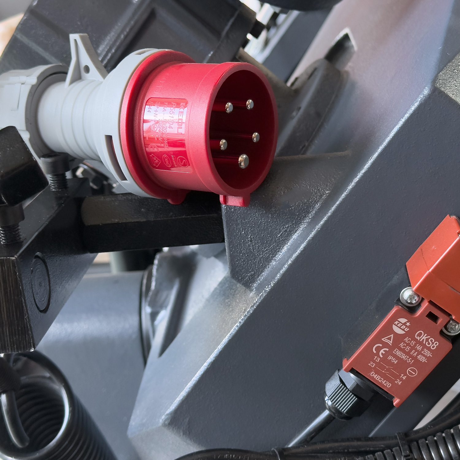 Ленточно-пильный станок по металлу Proma PPS-220H 25022004 Ленточно-пильный станок по металлу Proma PPS-220H 25022004